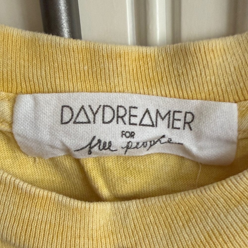 Daydreamer Yellow Rolling Stones Tongue Logo Tee - Picture 2 of 6